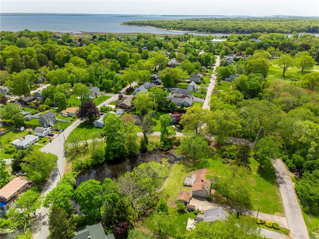 140 Baycliff Drive Warwick, RI 02818 - Photo 12 of 21