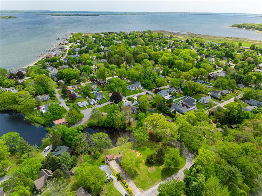 140 Baycliff Drive Warwick, RI 02818 - Photo 14 of 21