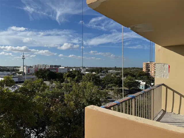 $198,000 | 1470 Northeast 123rd Street, Unit A708, North Miami, FL 33161