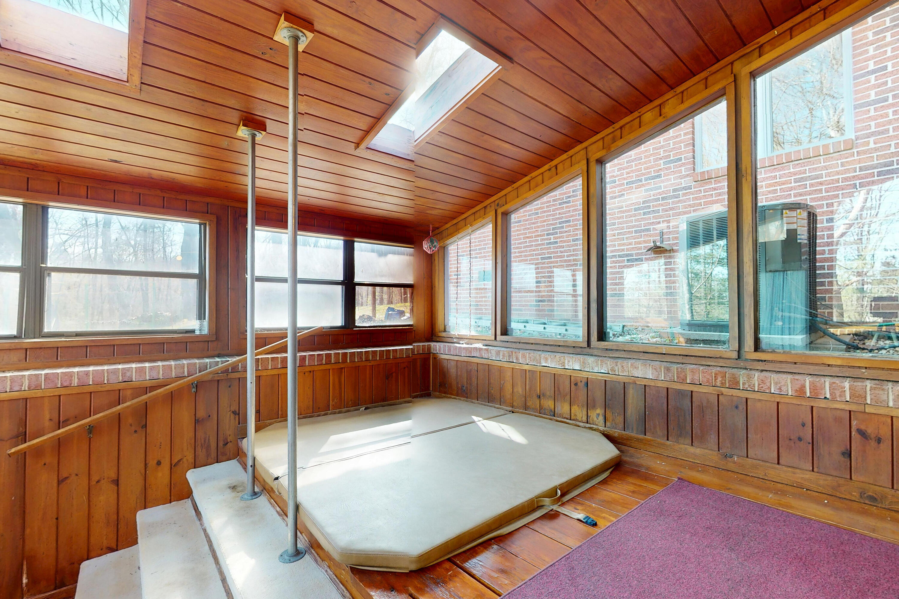 10050 Forrest Drive Ooltewah, TN 37363 - Photo 28 of 42 Spa Hot Tub fr I