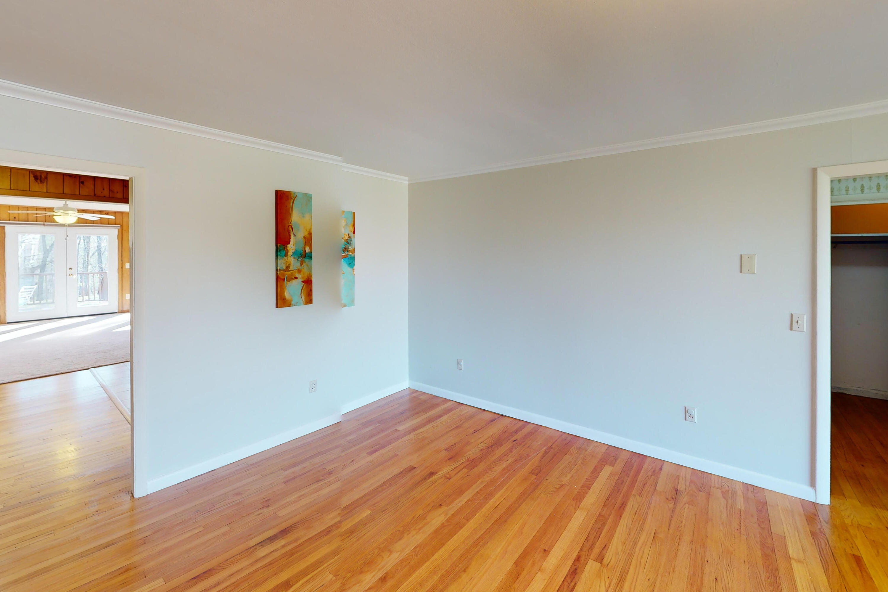 10050 Forrest Drive Ooltewah, TN 37363 - Photo 4 of 42 LR fr R of far w