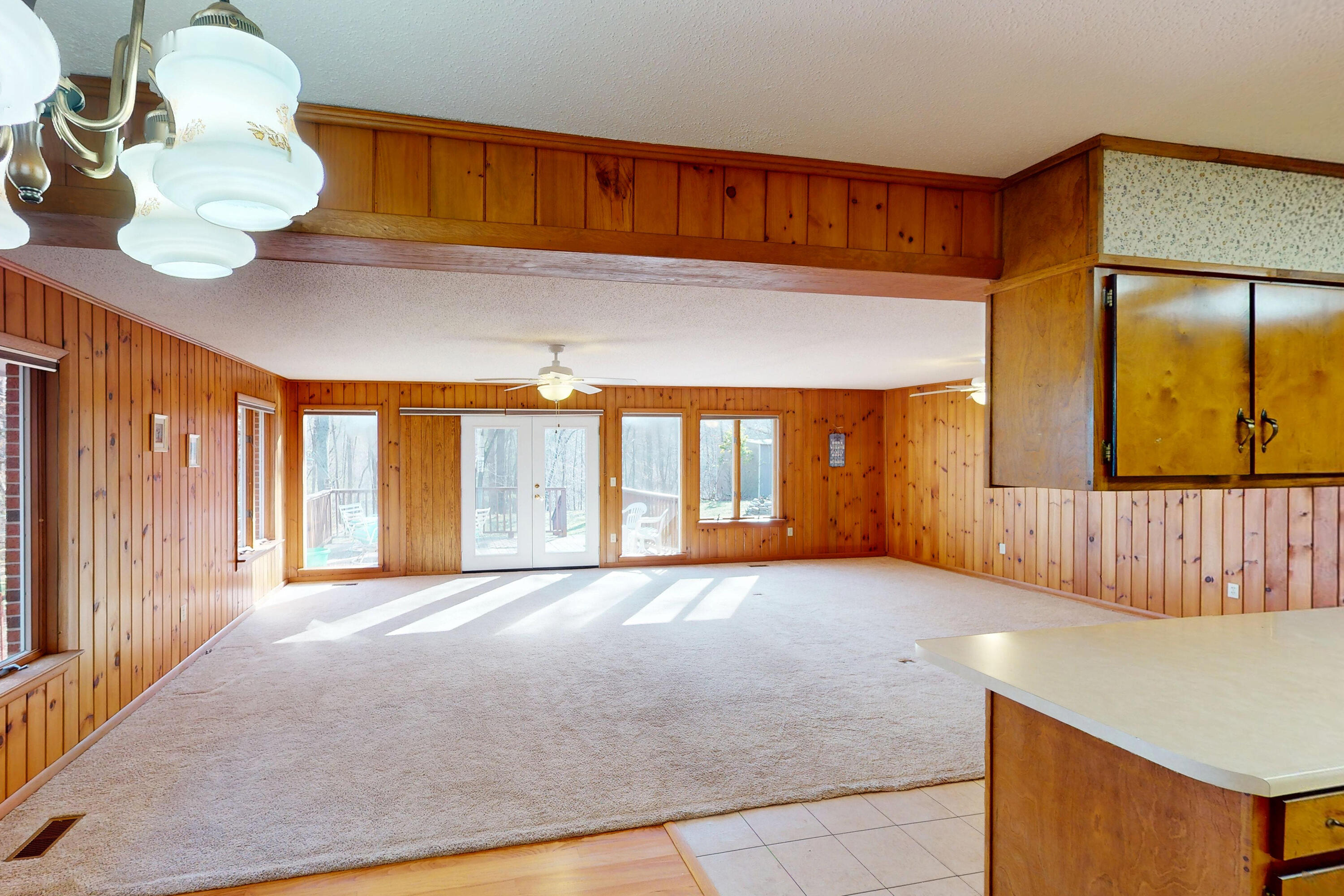 10050 Forrest Drive Ooltewah, TN 37363 - Photo 6 of 42 Family Room from