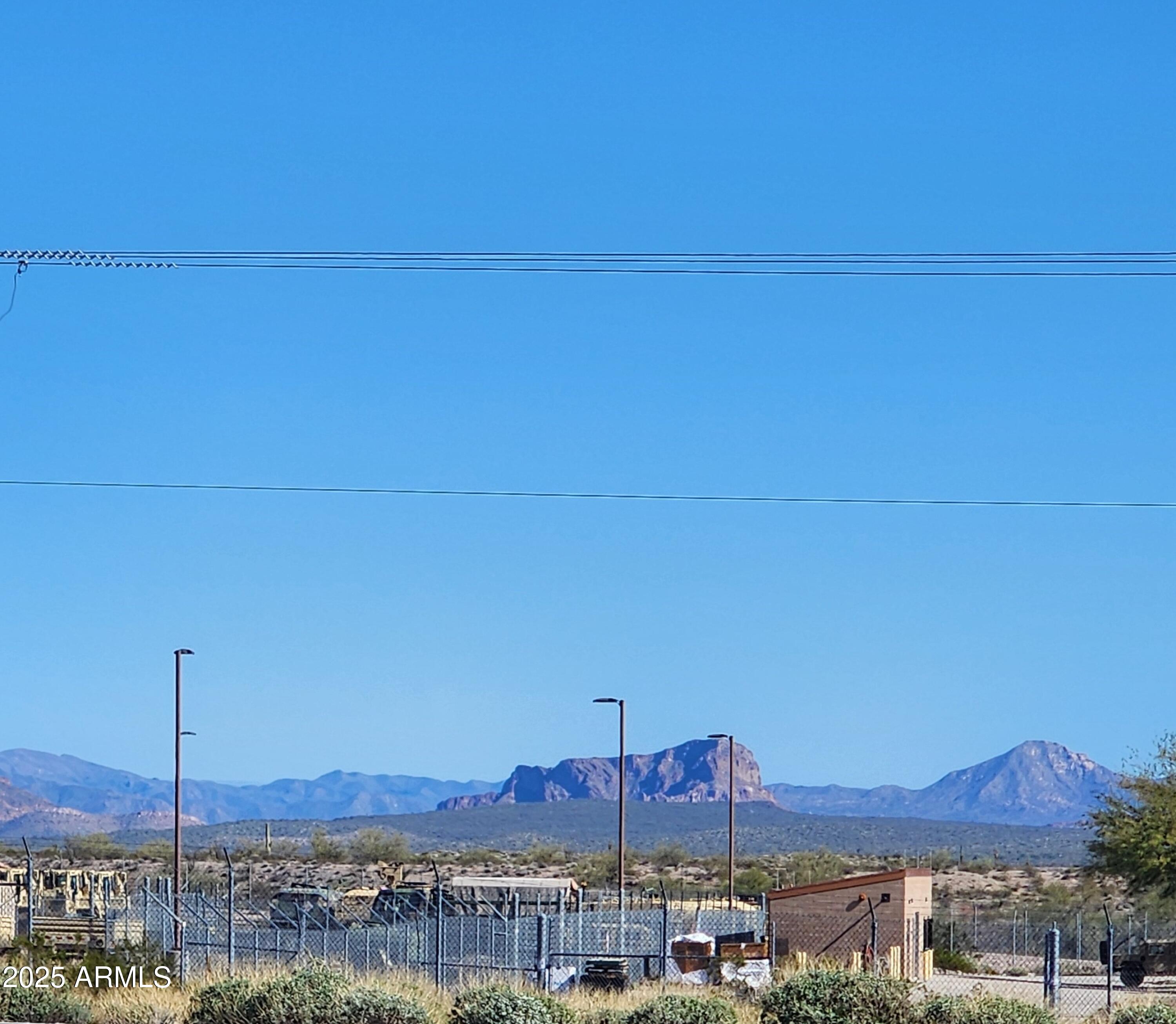 3603 North Colorado Avenue, Unit 914 Florence, AZ 85132 - Photo 9 of 11 a view of a city with a mountain view