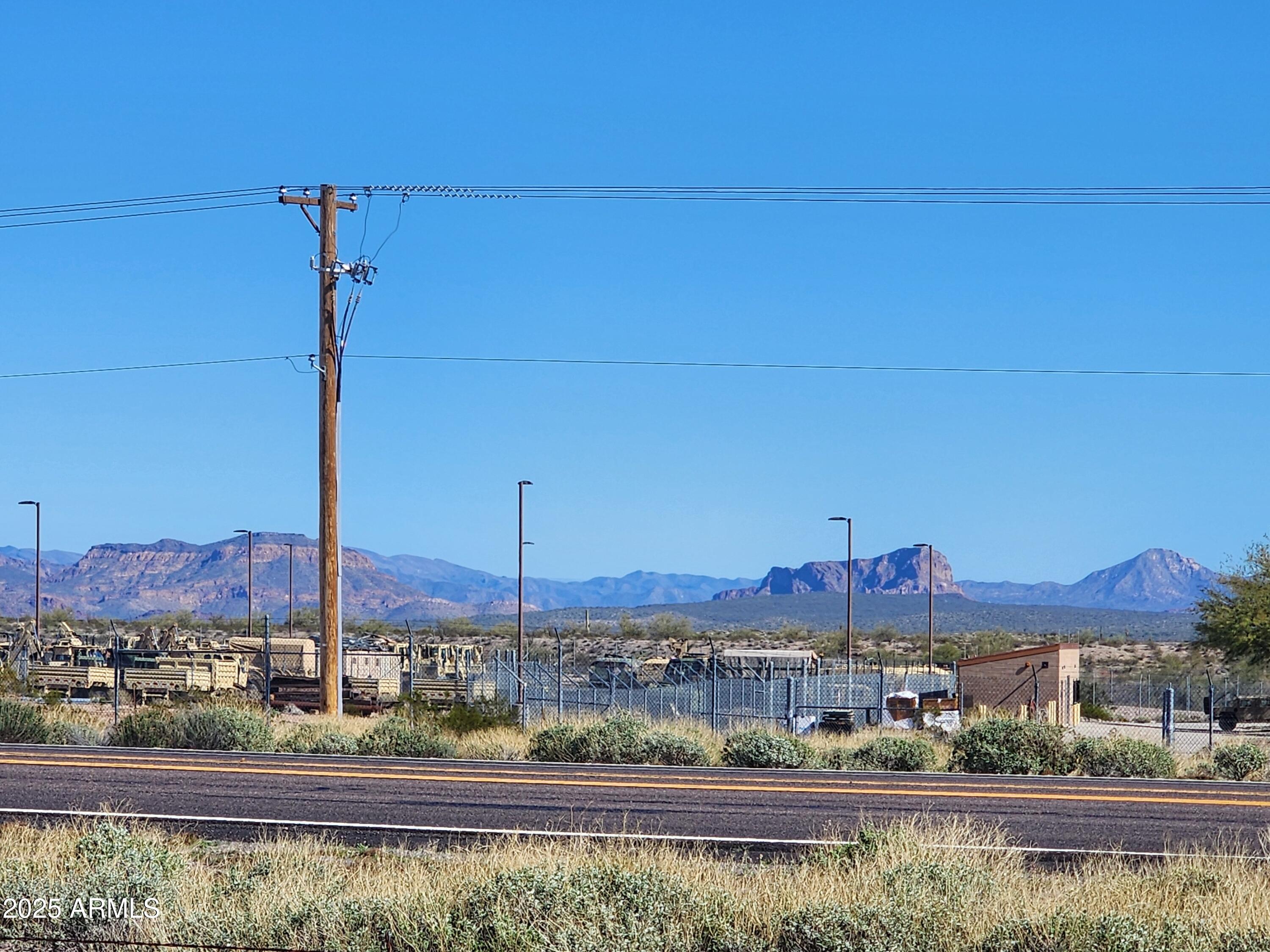 3603 North Colorado Avenue, Unit 914 Florence, AZ 85132 - Photo 10 of 11 a view of a city with a lake view
