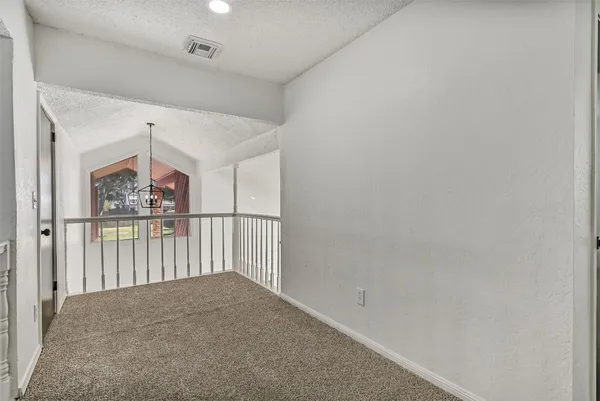 $2,250 | 2236 River Oaks Drive, West Columbia, TX 77486