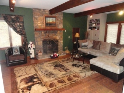 4634 6 Mile Post Road Rocky Mount, VA 24151 - Photo 5 of 37 Living Room