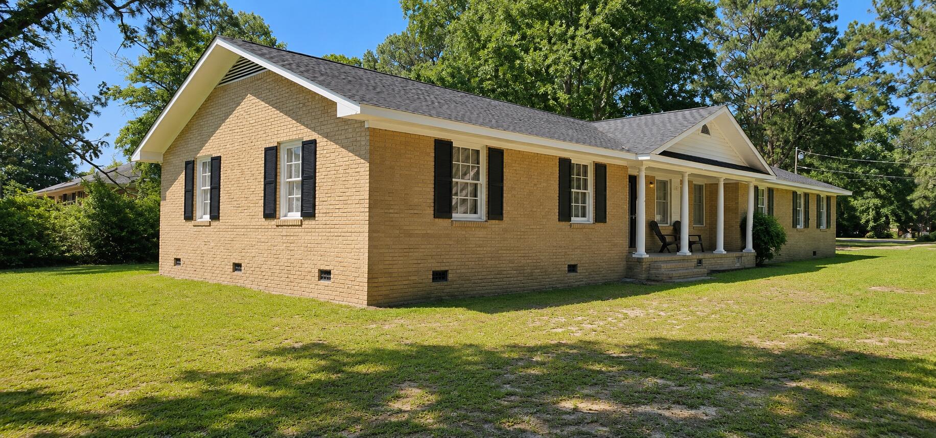 404 Darlington Street Manning, SC 29102 - Photo 2 of 18