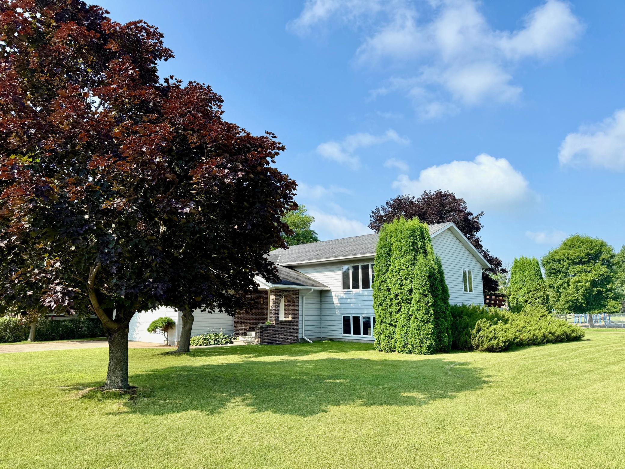 402 6th Street Southwest Little Falls, MN 56345 - Photo 3 of 48