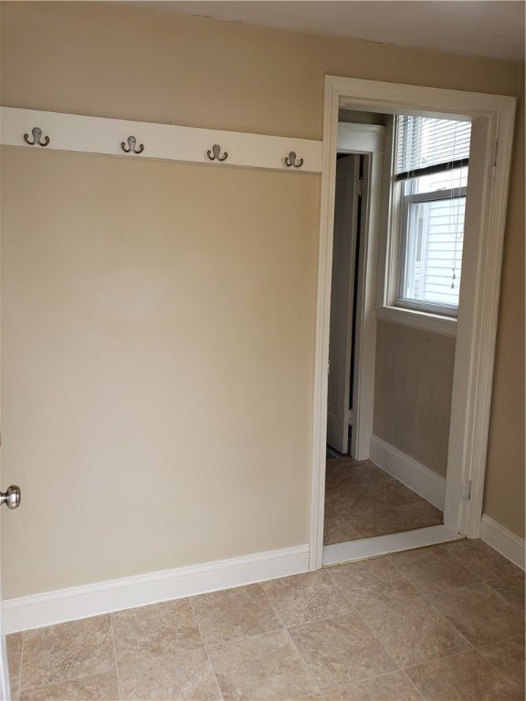 118 Rome Avenue Providence, RI 02908 - Photo 11 of 18 Mudroom