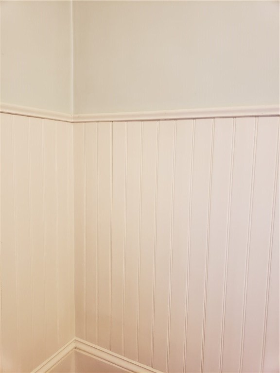 118 Rome Avenue Providence, RI 02908 - Photo 8 of 18