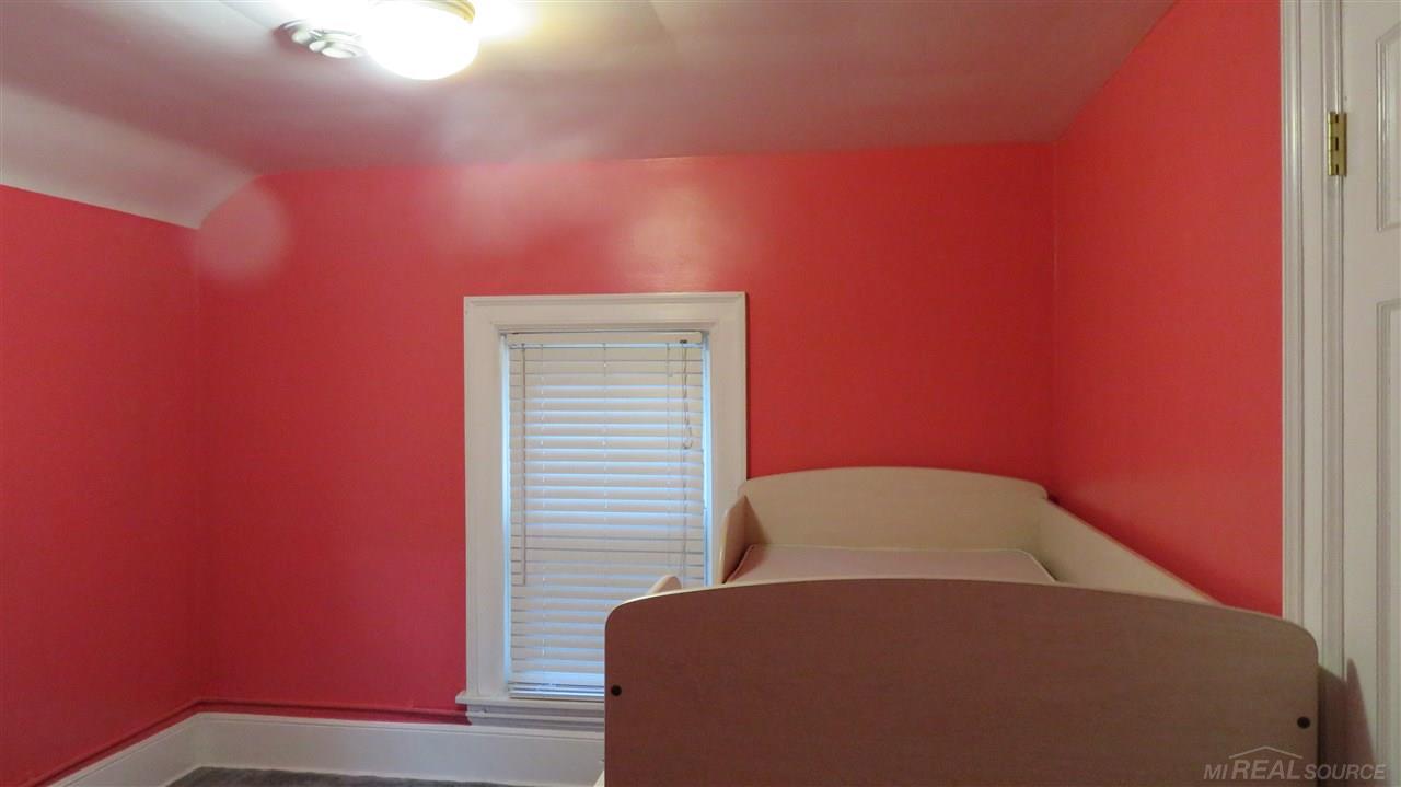 20169 Briarcliff Road Detroit, MI 48221 - Photo 9 of 10 50039008-8.JPG