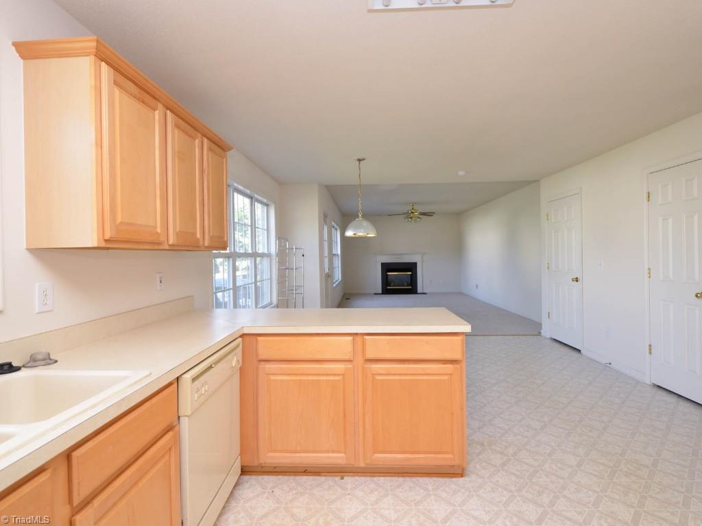 2296 Rothwood Acres Road Greensboro, NC 27406 - Photo 14 of 24 Gallery Image 14
