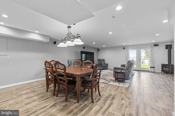 $2,199,000 | 465 Edgewater Road, Pasadena, MD 21122