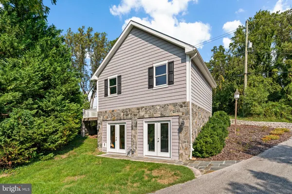 $2,199,000 | 465 Edgewater Road, Pasadena, MD 21122