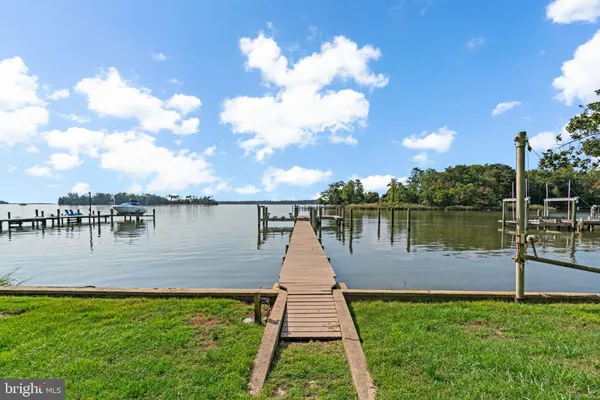 $2,199,000 | 465 Edgewater Road, Pasadena, MD 21122