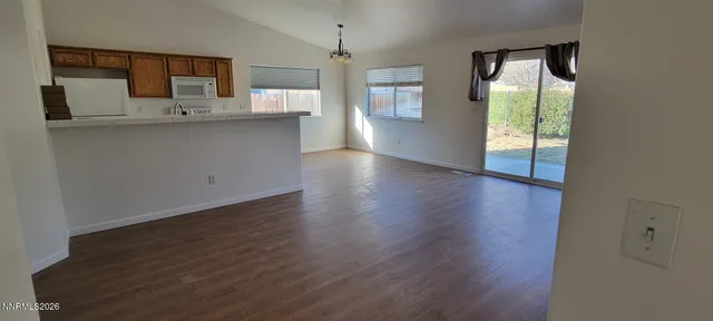 $1,850 | 2226 Ellice Way, Fernley, NV 89408