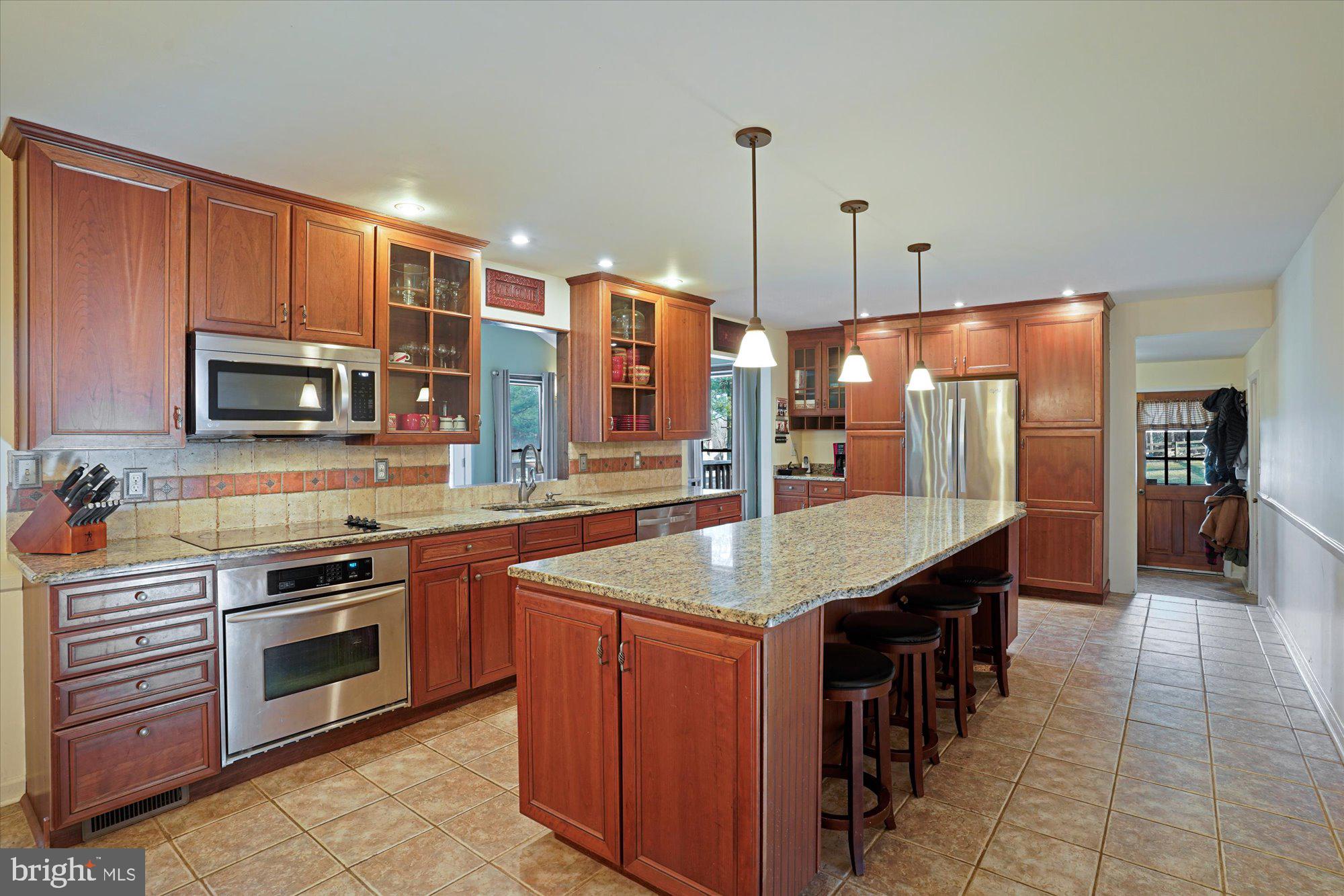 2501 Rochelle Drive Fallston, MD 21047 - Photo 7 of 22 Huge kitchen