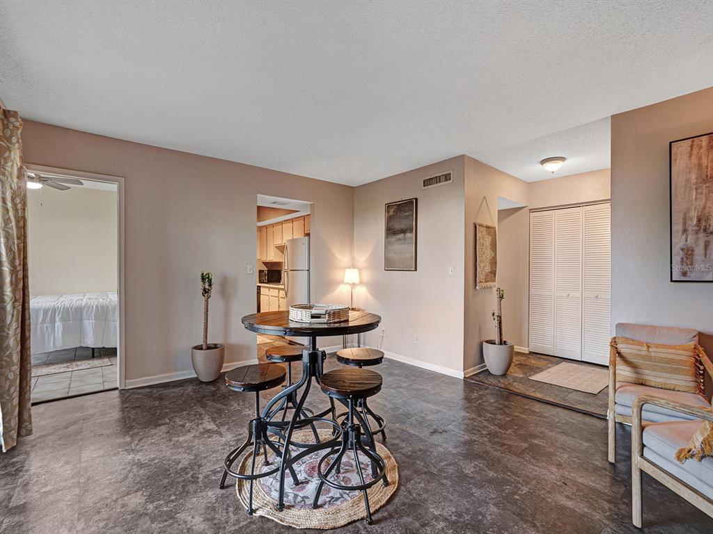 625 North Keene Road, Unit B Clearwater, FL 33755 - Photo 5 of 22