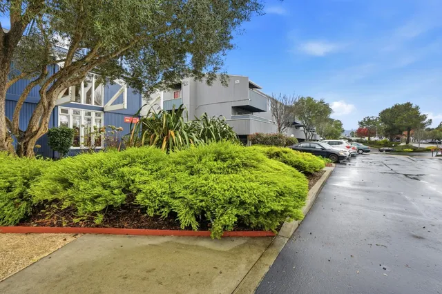 $650,000 | 101 Piccadilly Place, Unit D, San Bruno, CA 94066