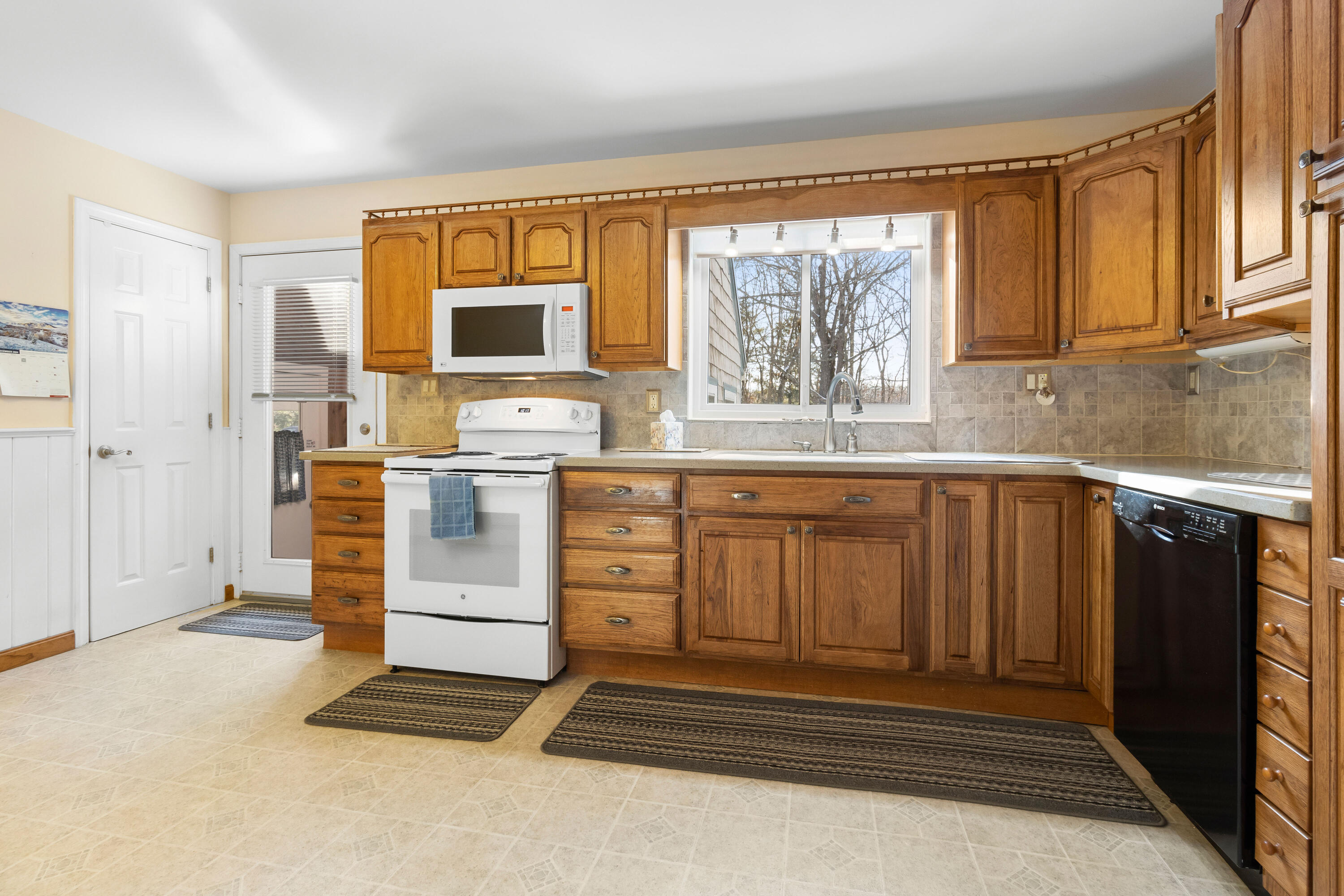 1213 North Union Road Union, ME 04862 - Photo 2 of 55 Kitchen