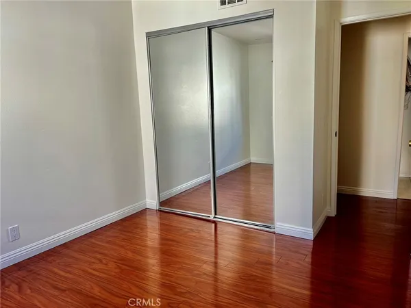$599,000 | 19451 Sherman Way, Unit 501, Reseda, CA 91335
