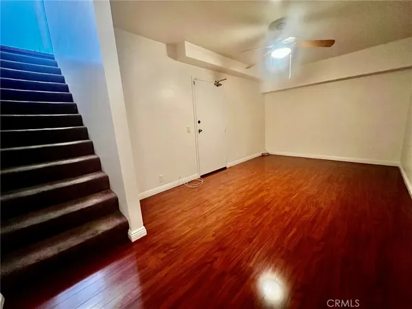 $599,000 | 19451 Sherman Way, Unit 501, Reseda, CA 91335