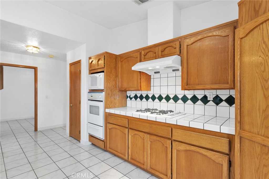 10578 Westway Road Hesperia, CA 92345 - Photo 13 of 50