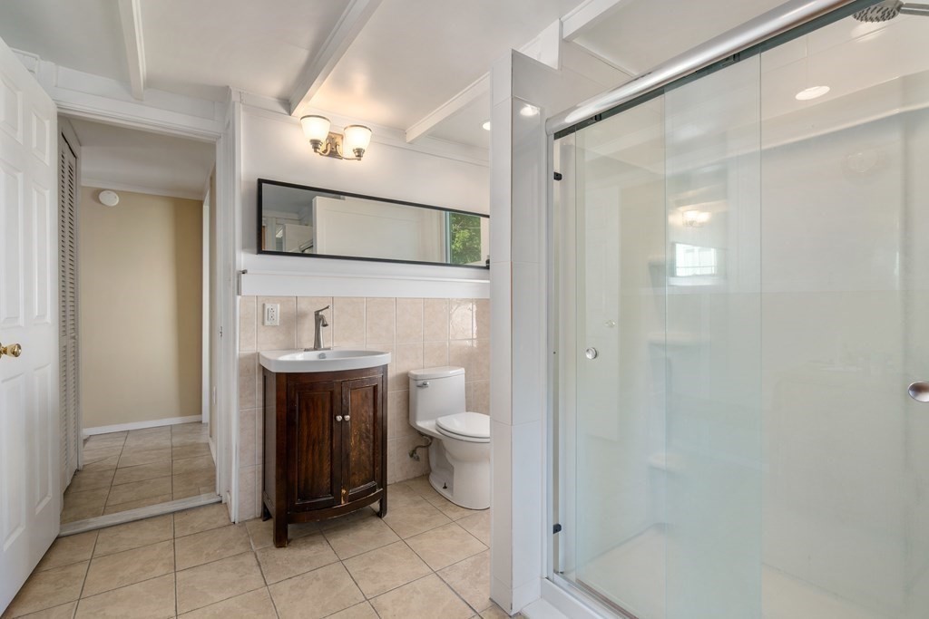 131 Fort Point Road Weymouth, MA 02191 - Photo 13 of 28