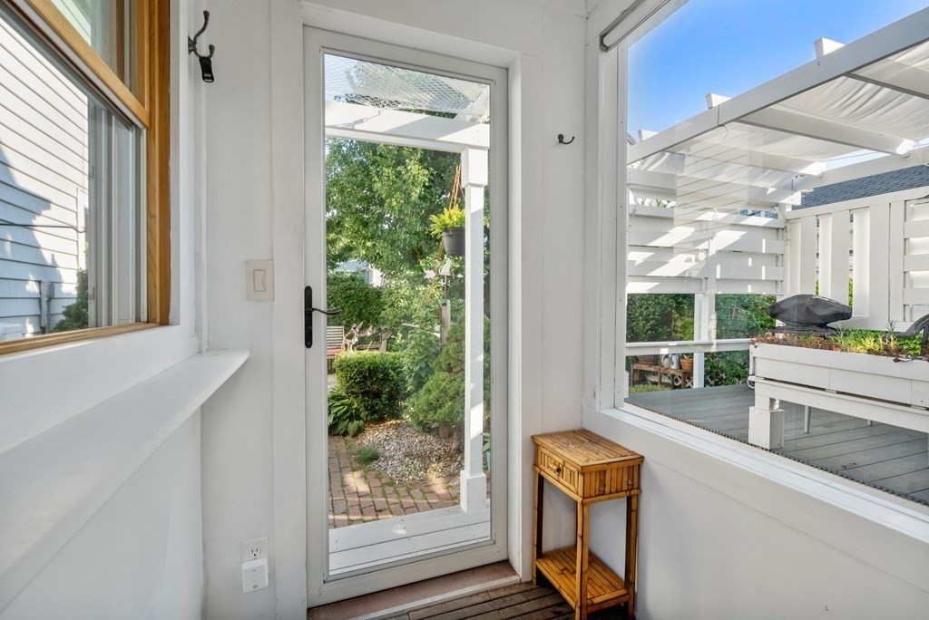 131 Fort Point Road Weymouth, MA 02191 - Photo 19 of 28
