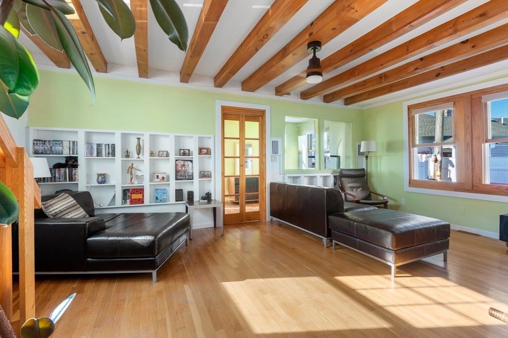 131 Fort Point Road Weymouth, MA 02191 - Photo 7 of 28