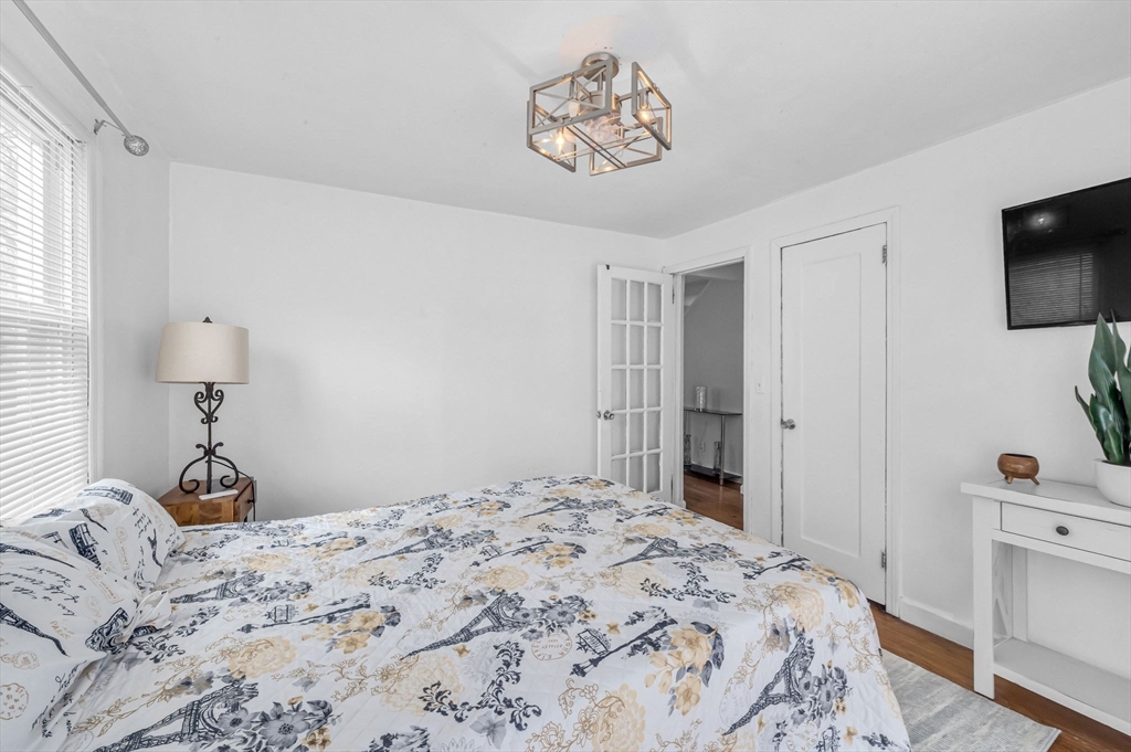 321 Rosewell Street Springfield, MA 01119 - Photo 13 of 33