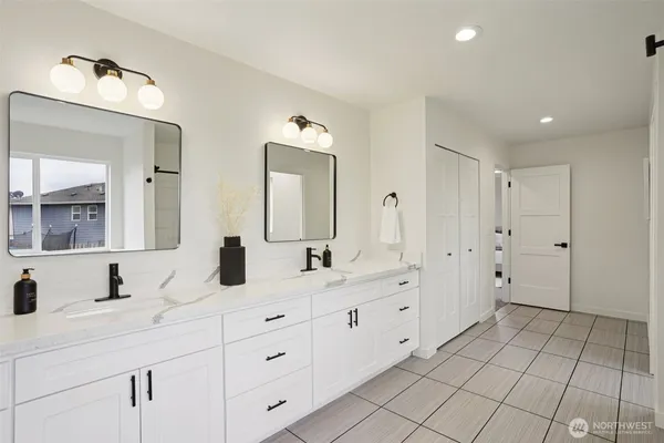 $639,900 | 19519 19th Ave Court East, Spanaway, WA 98387