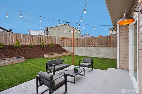 $639,900 | 19519 19th Ave Court East, Spanaway, WA 98387