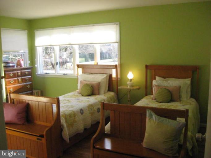 1899 Pleasant Plains Road Annapolis, MD 21409 - Photo 5 of 30 Bedroom #2