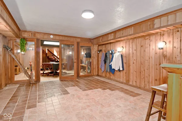 $915,000 | 5154 East County Road 200 South, Avon, IN 46123