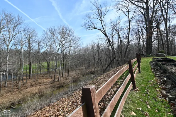$915,000 | 5154 East County Road 200 South, Avon, IN 46123