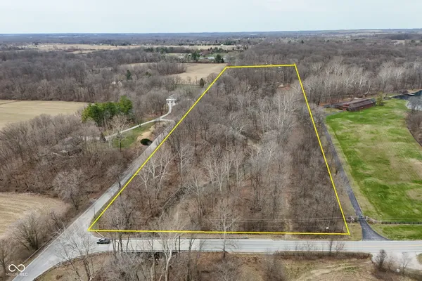 $915,000 | 5154 East County Road 200 South, Avon, IN 46123