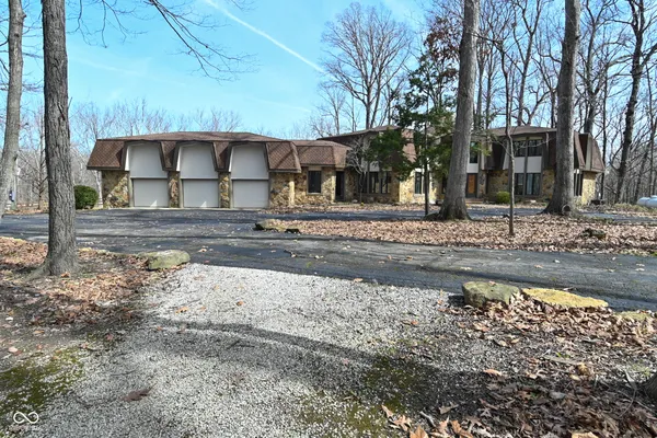 $915,000 | 5154 East County Road 200 South, Avon, IN 46123