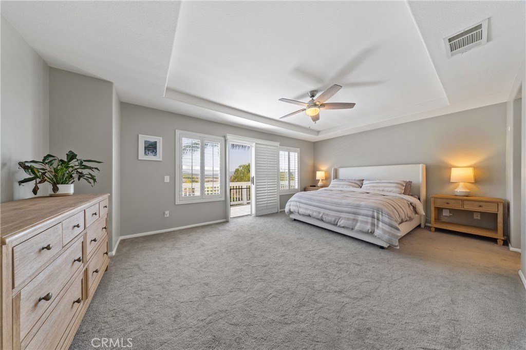32985 Novara Court Temecula, CA 92592 - Photo 28 of 56 Primary Suite With Tray Ceiling And Spacious Layout