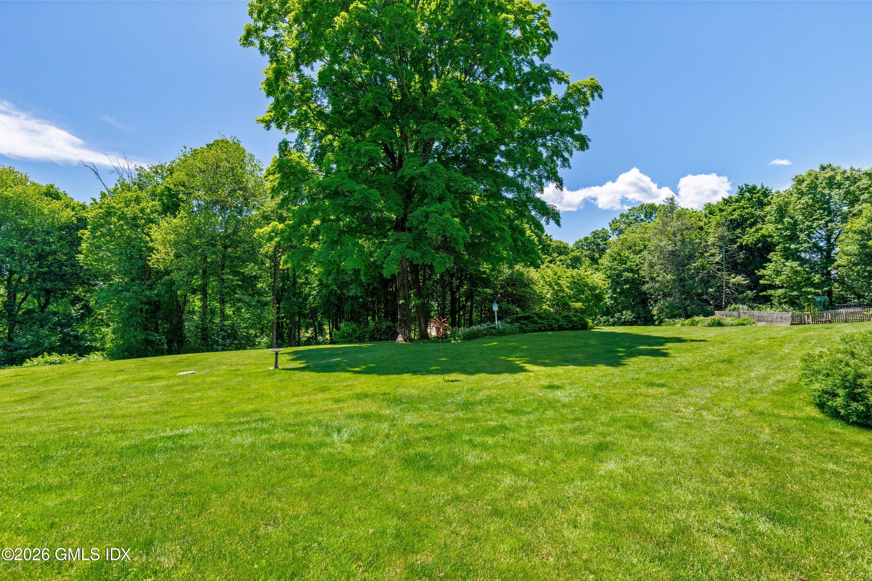456 Round Hill Road Greenwich, CT 06831 - Photo 22 of 33 Exterior Rear