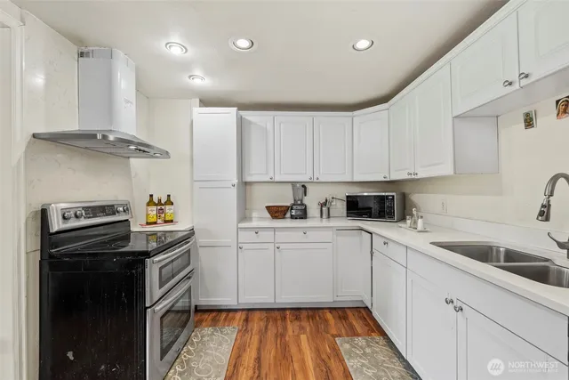 $599,000 | 14937 133rd Avenue Southeast, Renton, WA 98058