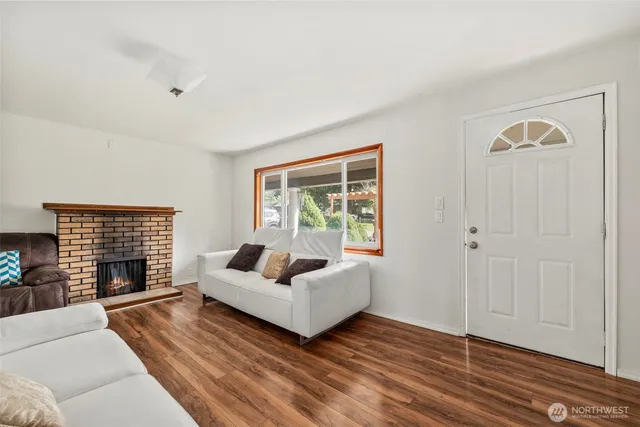 $599,000 | 14937 133rd Avenue Southeast, Renton, WA 98058