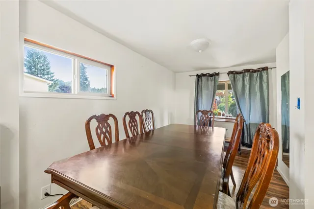 $599,000 | 14937 133rd Avenue Southeast, Renton, WA 98058