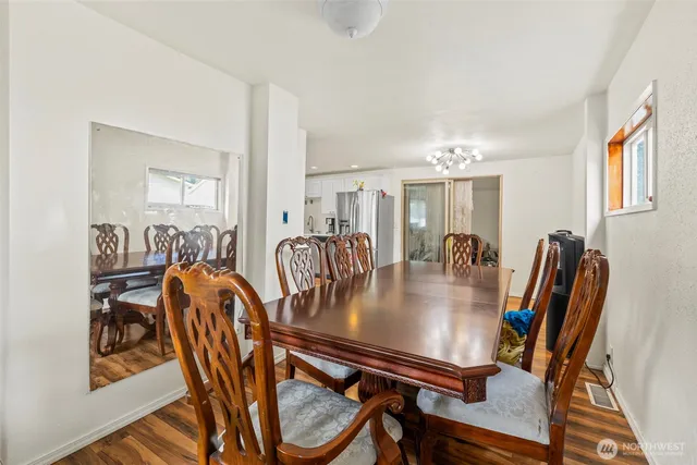 $599,000 | 14937 133rd Avenue Southeast, Renton, WA 98058