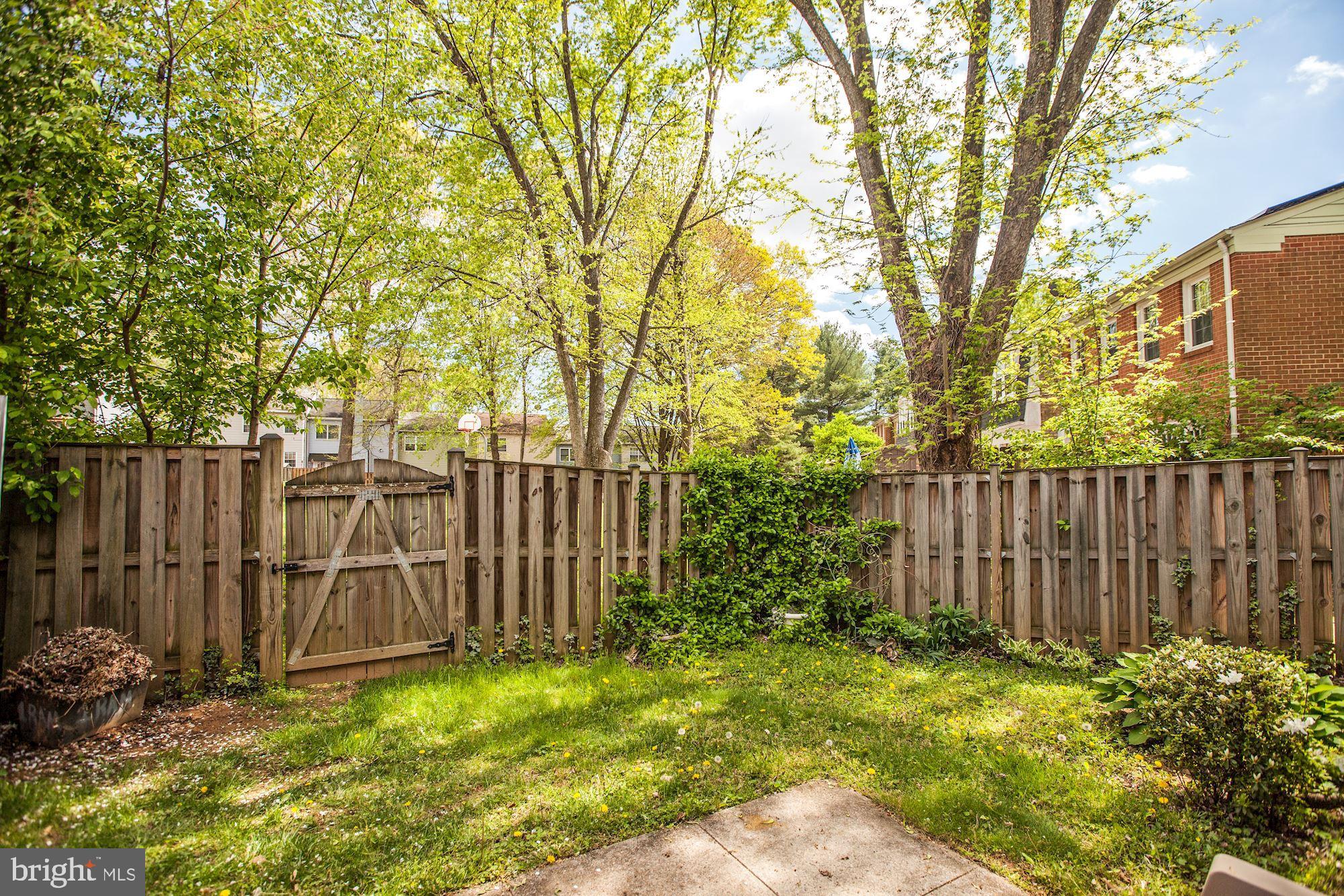 1 Ramsdell Court Gaithersburg, MD 20878 - Photo 20 of 21 Rear Exterior