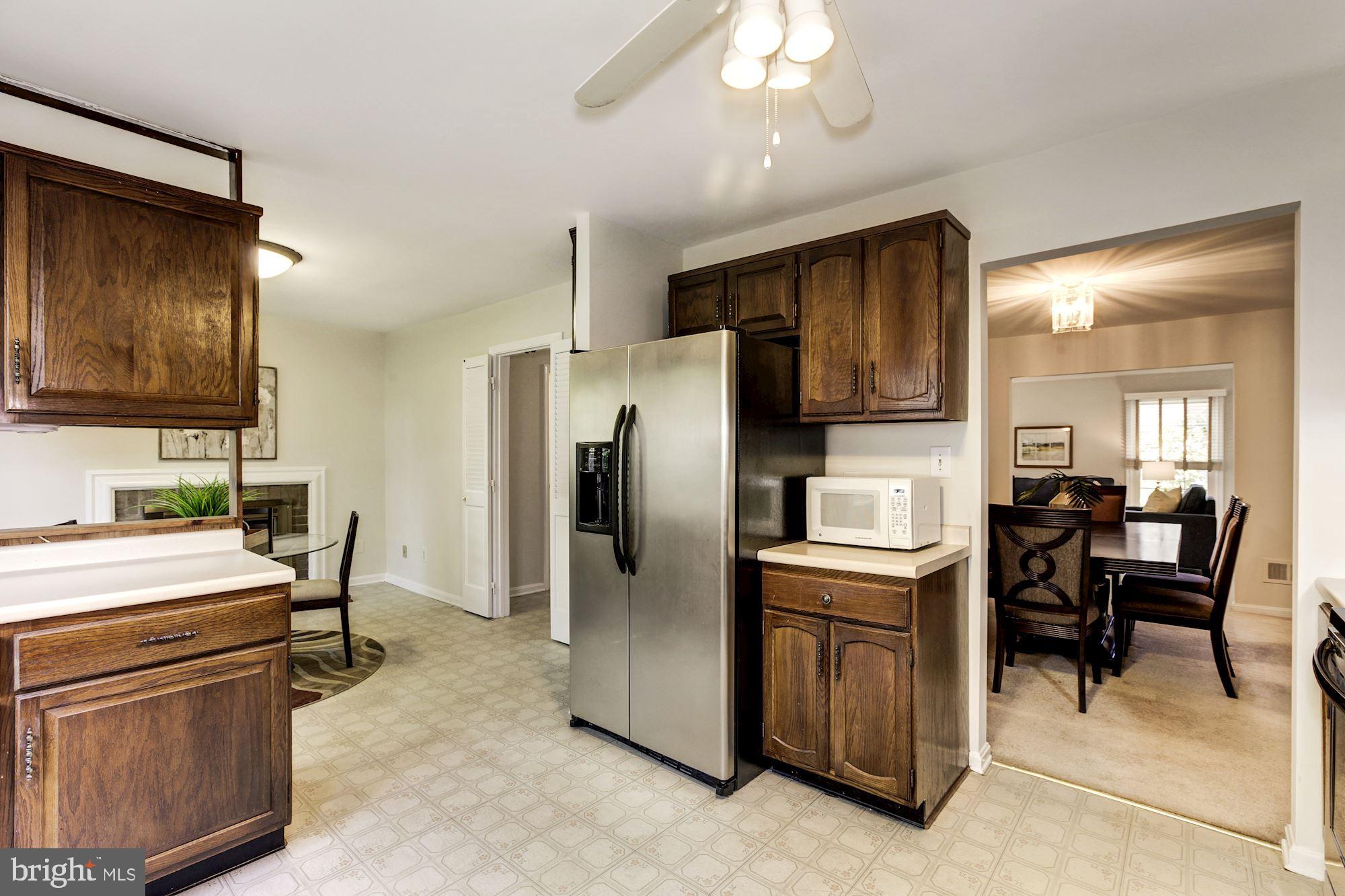 1 Ramsdell Court Gaithersburg, MD 20878 - Photo 9 of 21 Kitchen