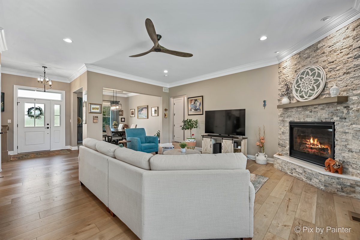 3300 Cornflower Way Spring Grove, IL 60081 - Photo 8 of 48