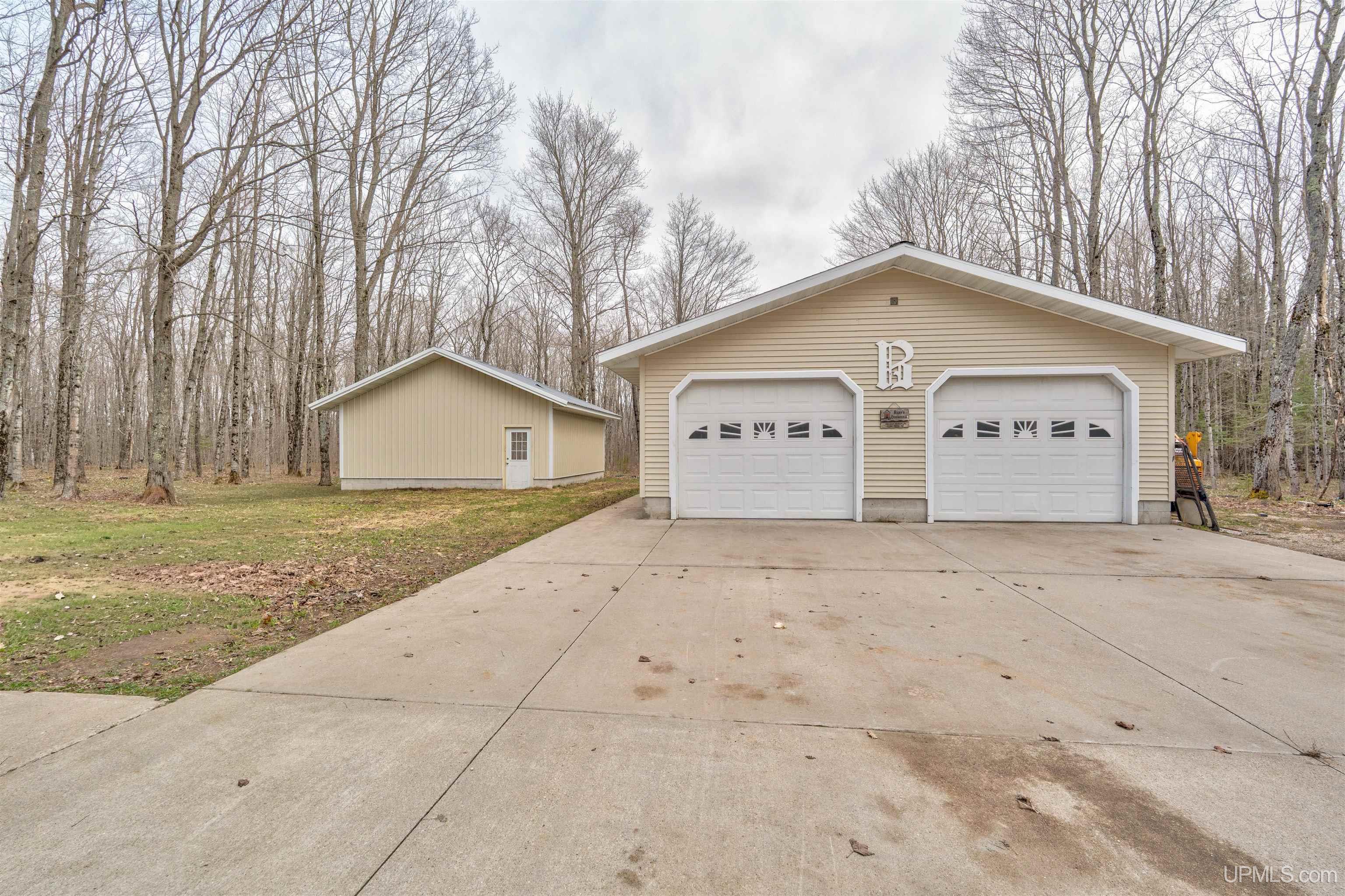 1683w Quarry Road Gulliver, MI 49840 - Photo 3 of 37