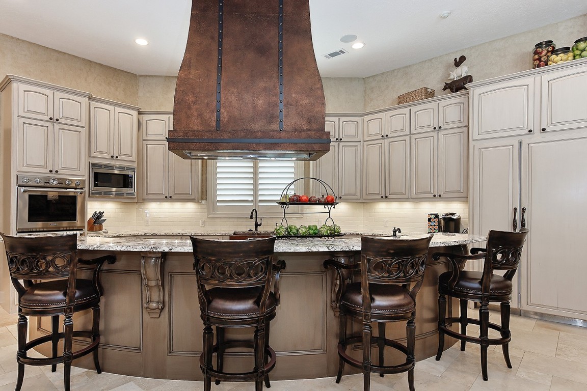 2 Lace Point The Woodlands, TX 77382 - Photo 16 of 48