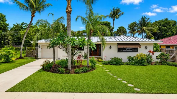 $745,000 | 450 Southwest 12th Terrace, Boca Raton, FL 33486